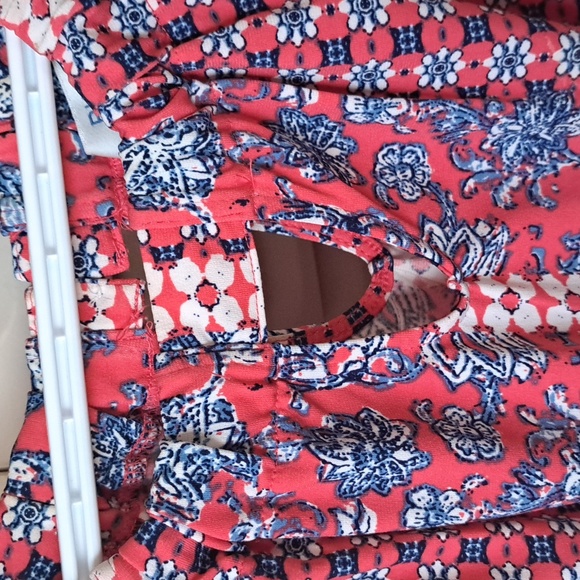 NWOT Sz M Orange/ Navy/White Sleeveless w cutout near neckline - Picture 2 of 8